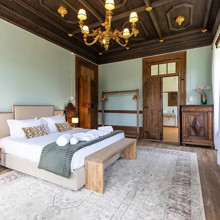 Carcavelos Manor House By Portugal Active